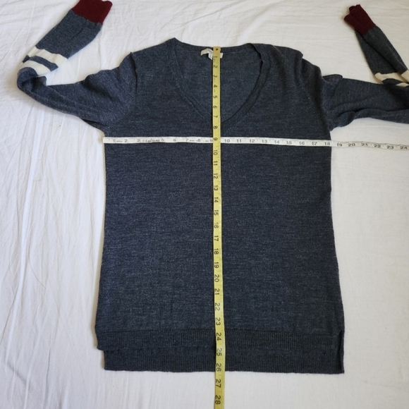 Madewell First Draft Varsity Stripe Merino Wool V-Neck Sweater Gray Size M - Picture 12 of 13